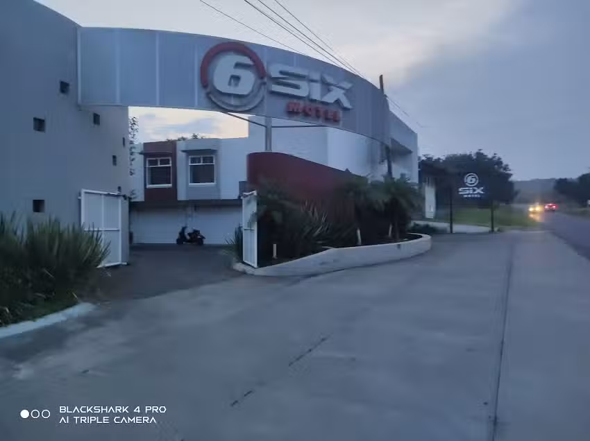 Motel Six