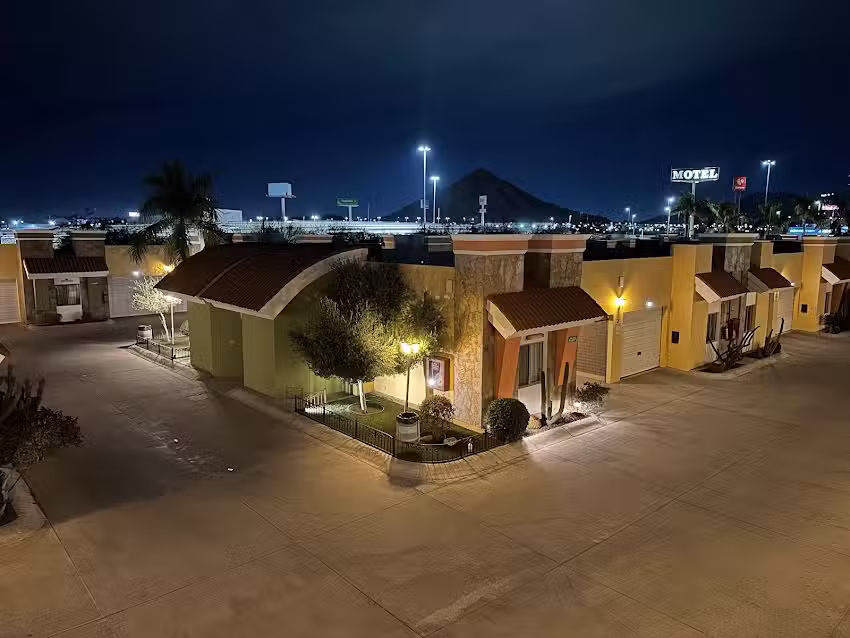 MOTEL SOL Y LUNA
