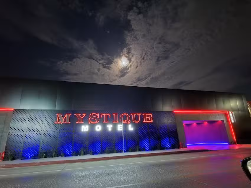 MYSTIQUE MOTEL