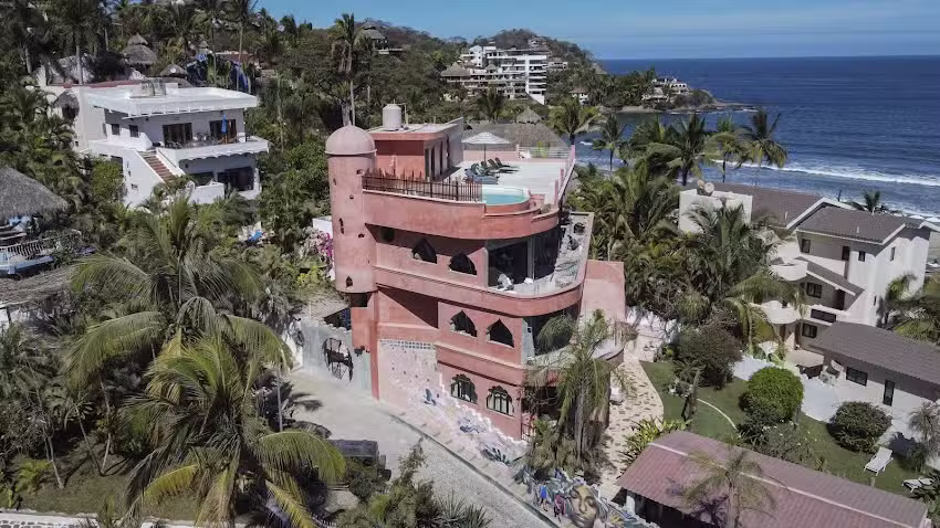 Nomada Wellness Hotel