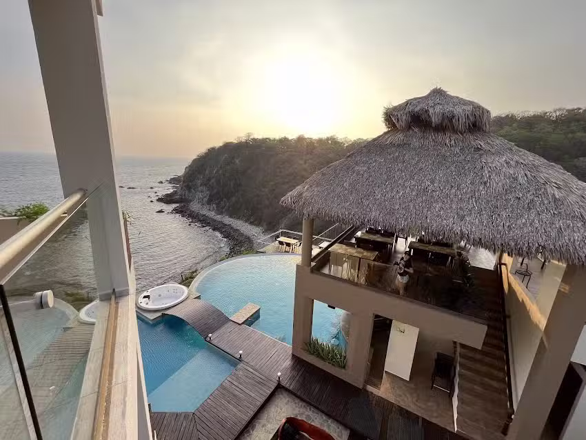 Pacific King Hotel