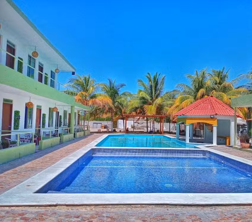 Pelican Inn at Las Dunas, Chelem