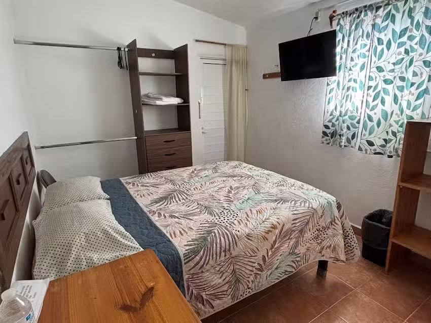 Posada Yoli Hospedaje y Pensi&oacute;n Residentes y Estudiantes