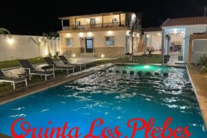 Quinta los plebes / Deluxe