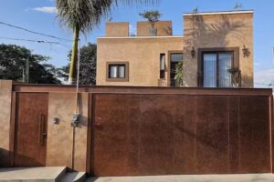 REAL SAN PEDRO Lake Home