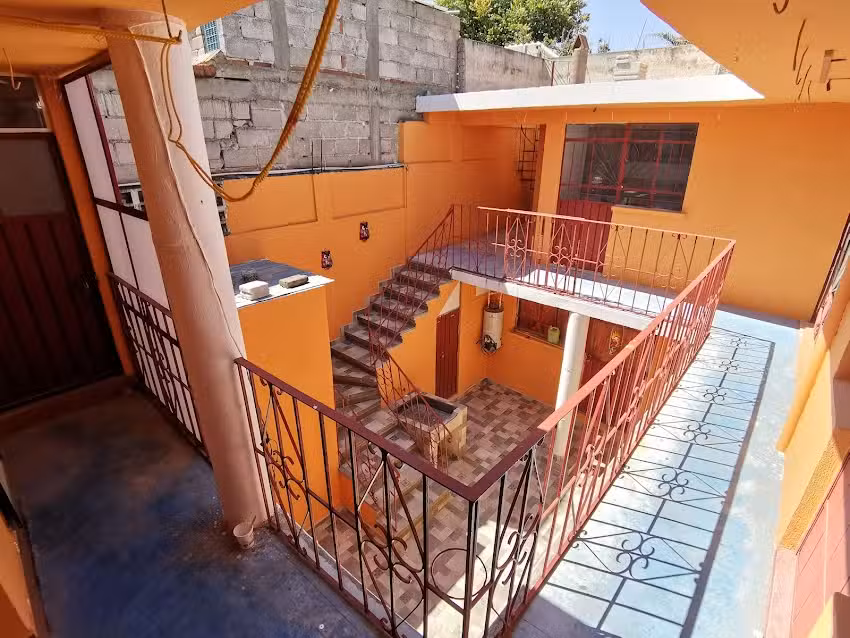 Reforma 708 Cuartos para Estudiantes. Rooms for rent for students and teachers