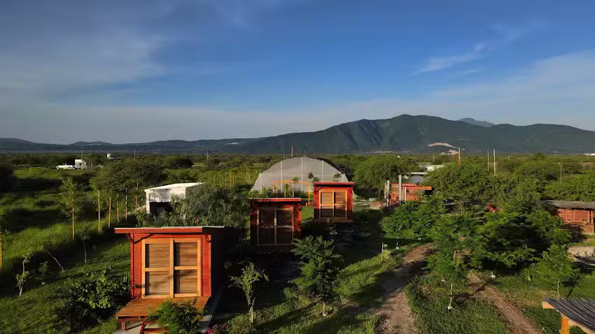 Safa Farms &ndash; Ecoturismo con Caba&ntilde;as y Alberca