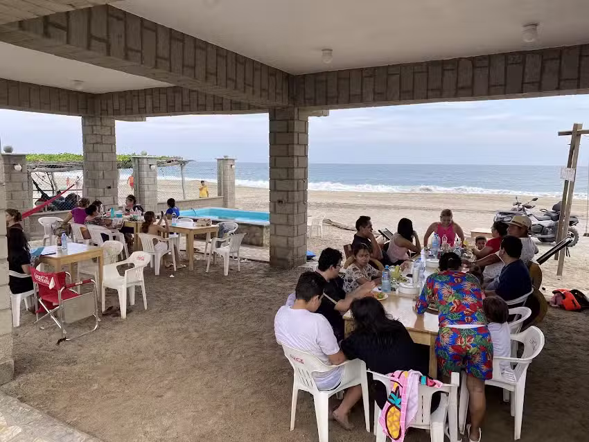 Sal Marina Restaurante y Caba&ntilde;as