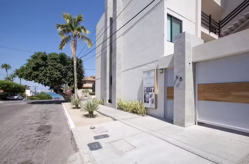 San Jos&eacute; Apartments