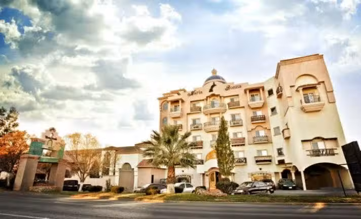 Suites Hotel Mar&iacute;a Bonita