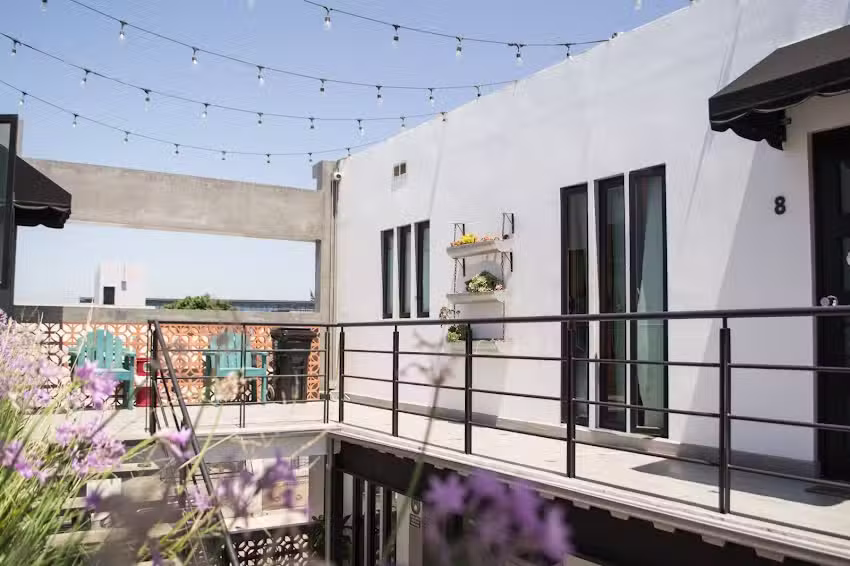 TJ BORDER SUITES HOSTED BY ME