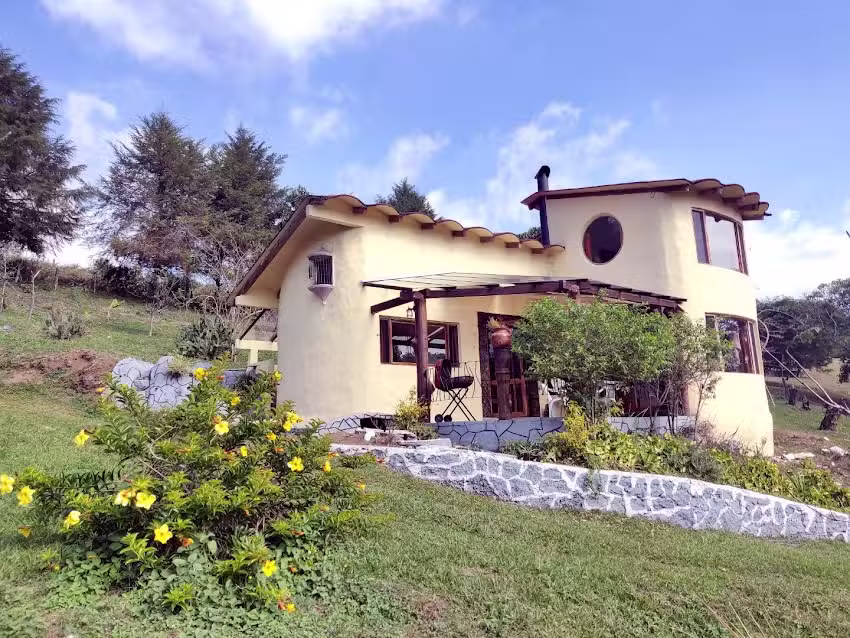 Tres Soles (Casa de Campo, Caba&ntilde;a, Glampings, Restaurante, Actividades)