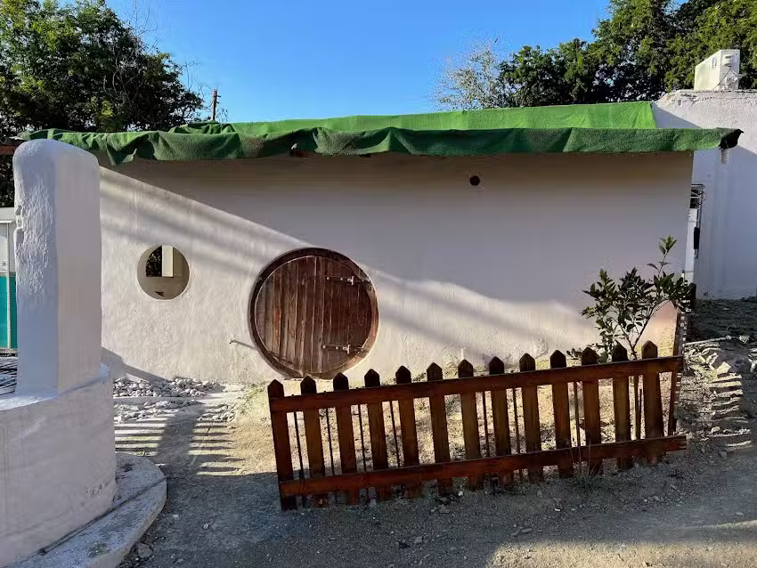 Villa Hobbit R&iacute;o Ramos &ndash; Hotel con el R&iacute;o Ramos en Allende