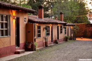 Villa Patzcuaro Garden Hotel & RV Park