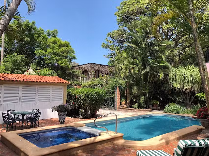 Villa QQ Chapala Independent Living