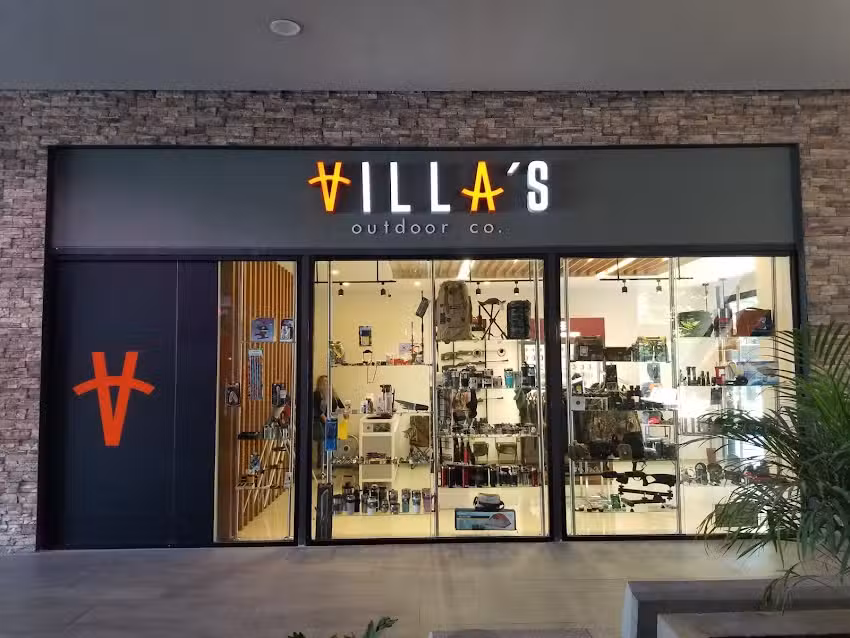 Villa&acute;s Outdoor Co.