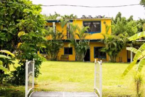 Villas El Para&iacute;so, El Rollo