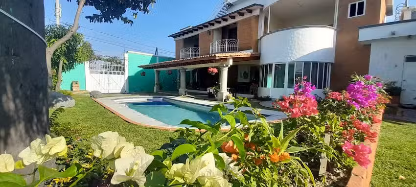 Villas Suite&rsquo;s Naemy