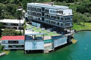 Vl&uacute; Hotel Tequesquitengo