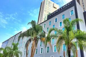 Wyndham Garden Guadalajara Acueducto