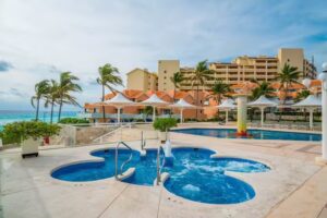 Wyndham Grand Cancún All Inclusive Resort & Villas