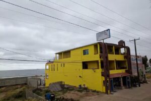 Young Dudes Surf Hostel and Backpackers, Baja California