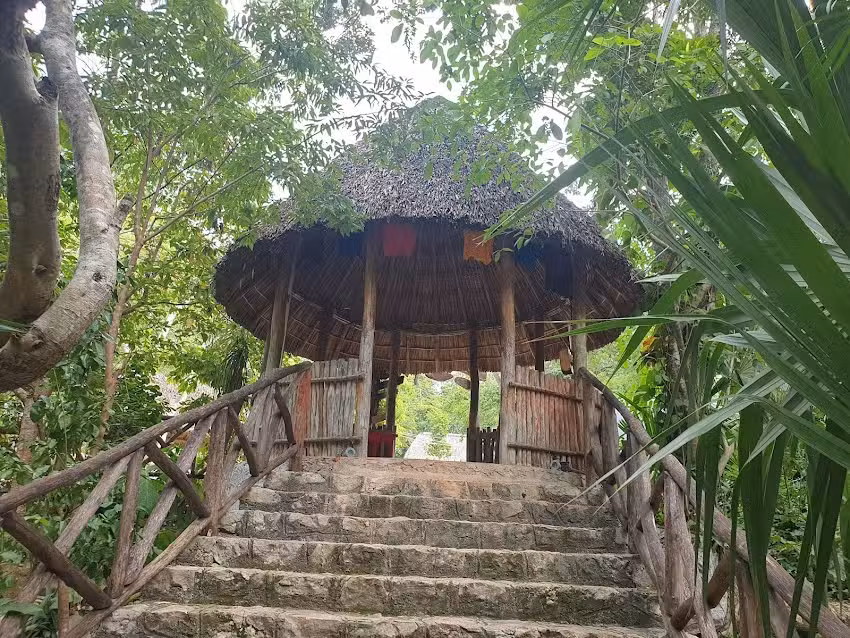Yucatan Mayan Retreat, Ecohotel & Camping